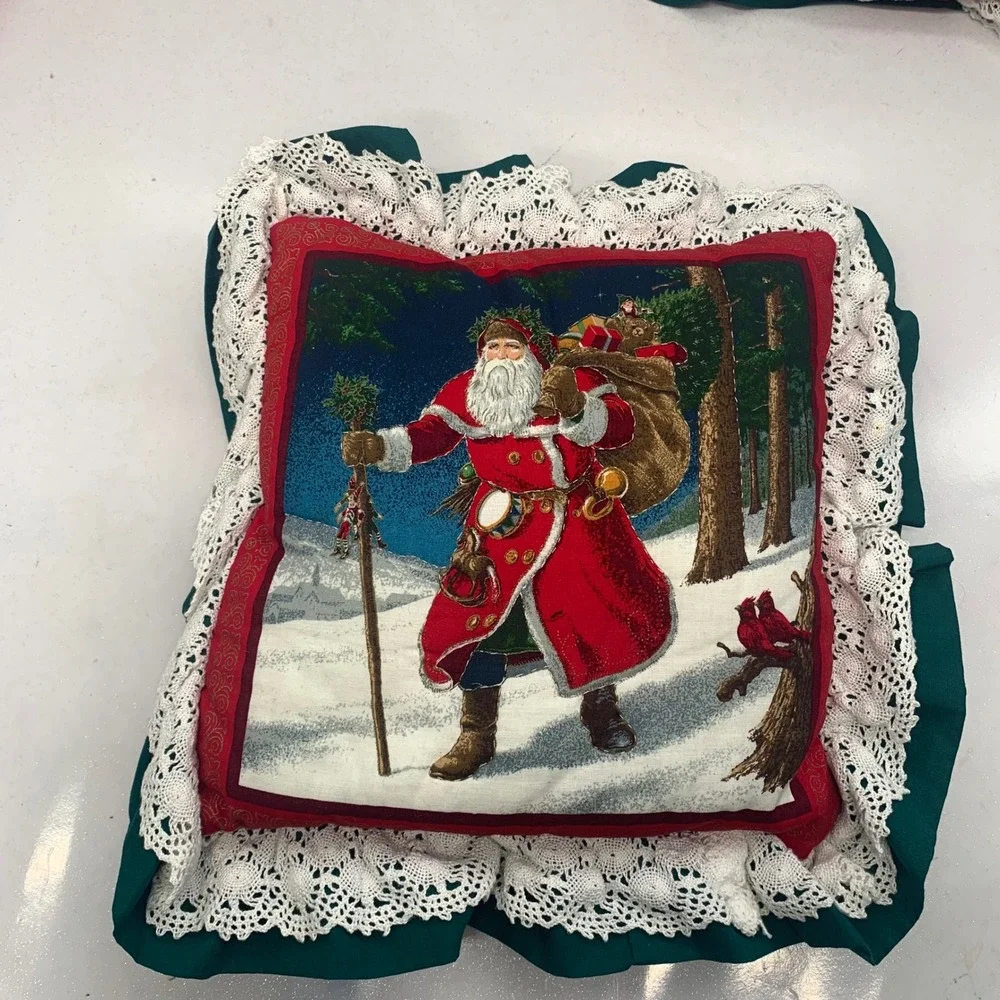 Vintage‎ Christmas Santa Claus Pillow Set Red Green Lace Rustic Farmhouse Decor